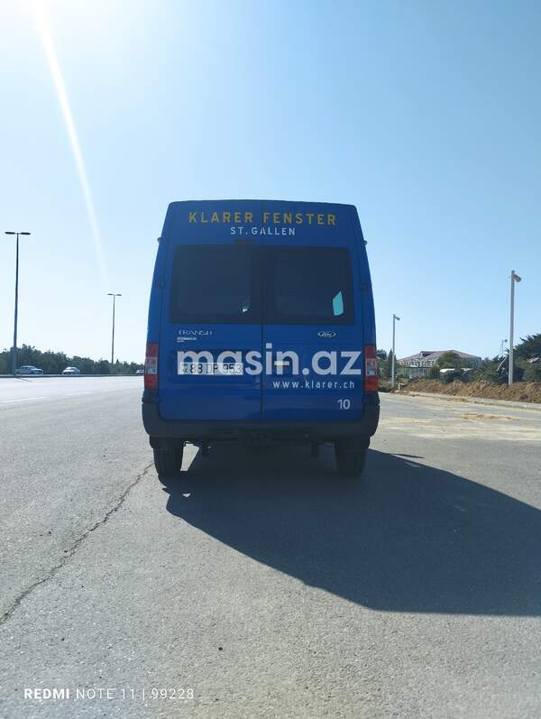 Ford Transit - Image 8