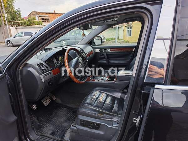 Volkswagen Touareg - Image 3
