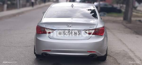 Hyundai Sonata - Image 5