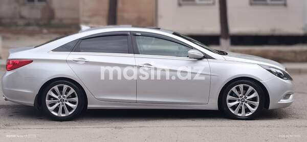 Hyundai Sonata - Image 8