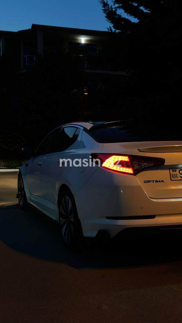 Kia Optima - Image 6