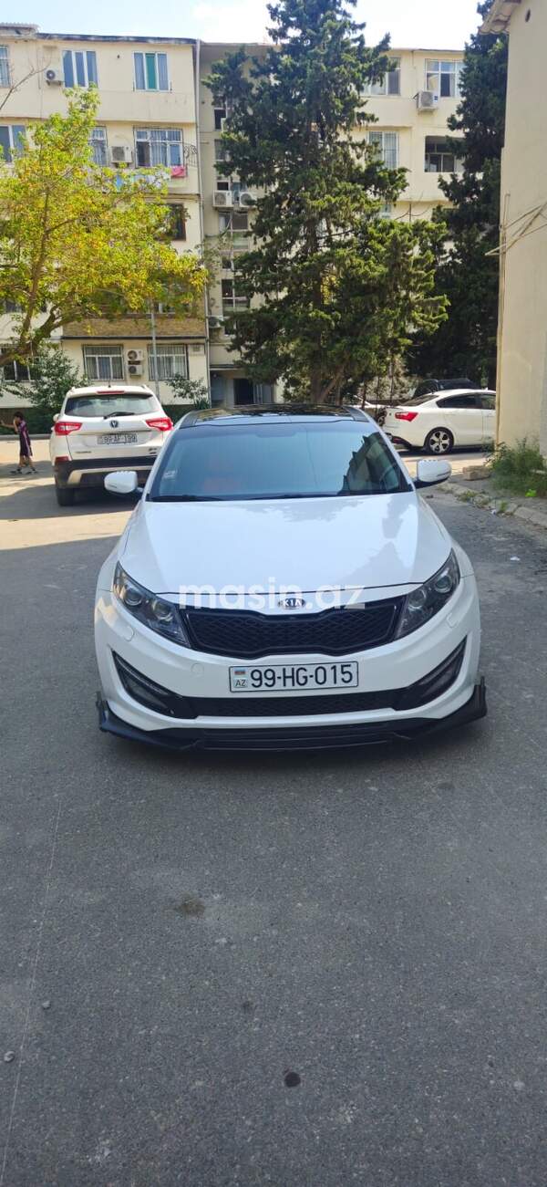 Kia Optima - Image 9