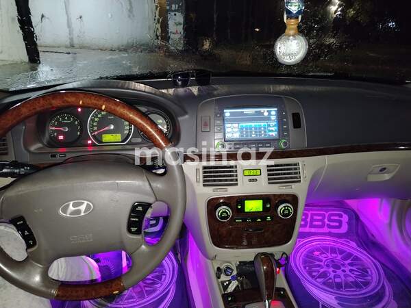 Hyundai Sonata - Image 4