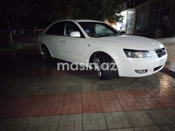 Hyundai Sonata - Image 6