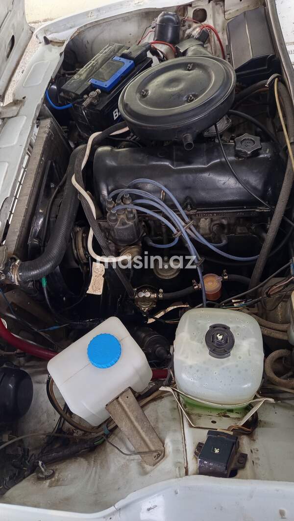 LADA (VAZ) 2107 background