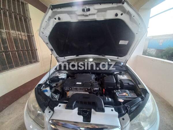 Hyundai Elantra - Image 5