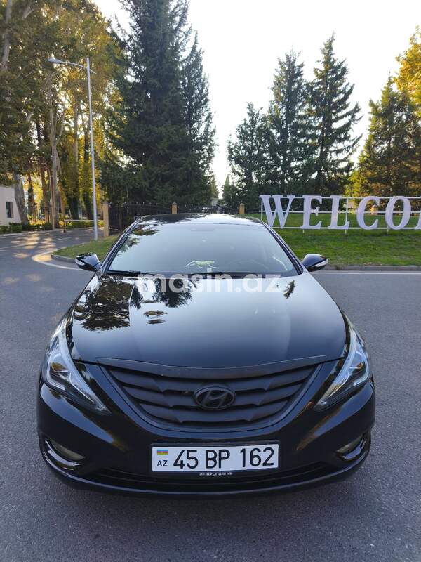 Hyundai Sonata - Image 2