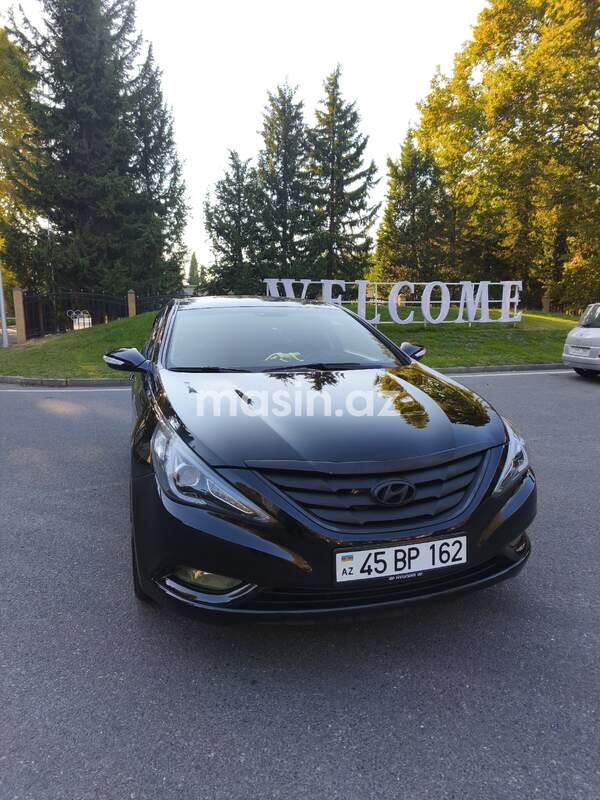 Hyundai Sonata - Image 4