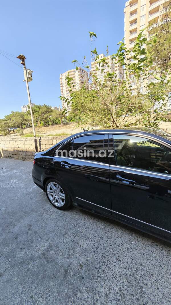 Mercedes C 350 - Image 3
