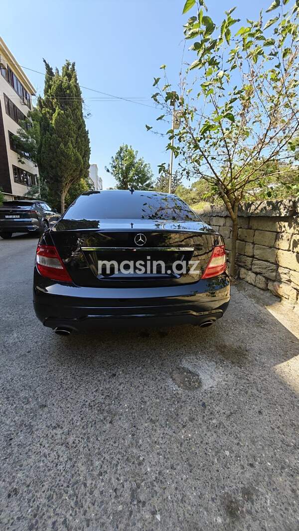 Mercedes C 350 - Image 5