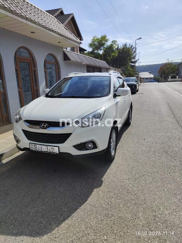 Hyundai ix35 - Image 2