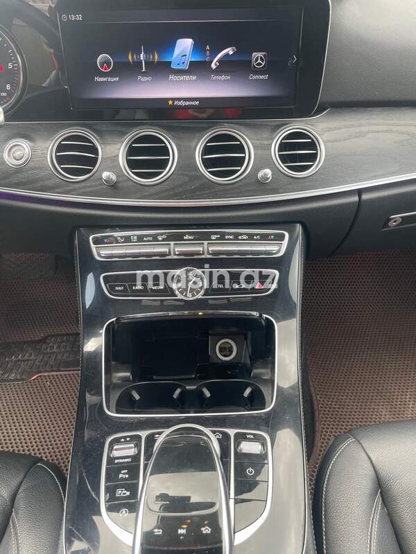 Mercedes E 220 d - Image 5