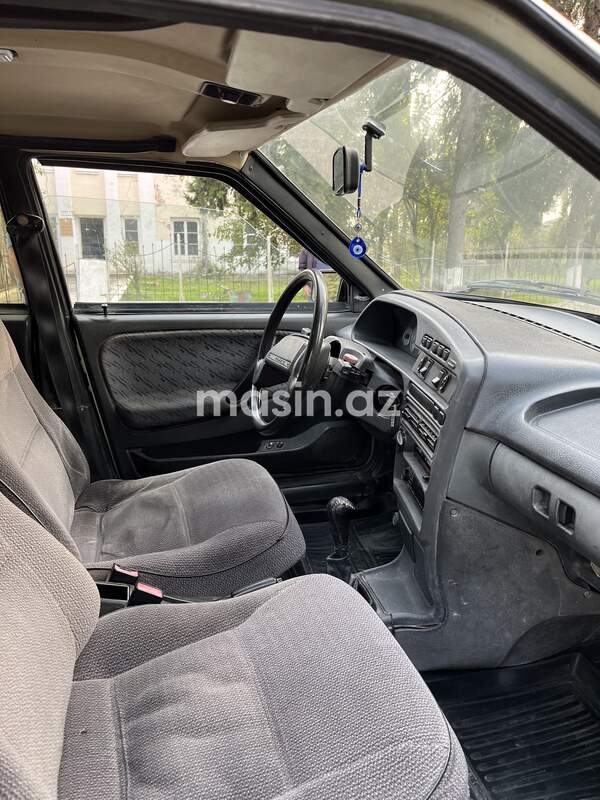 LADA (VAZ) 21099 - Image 2