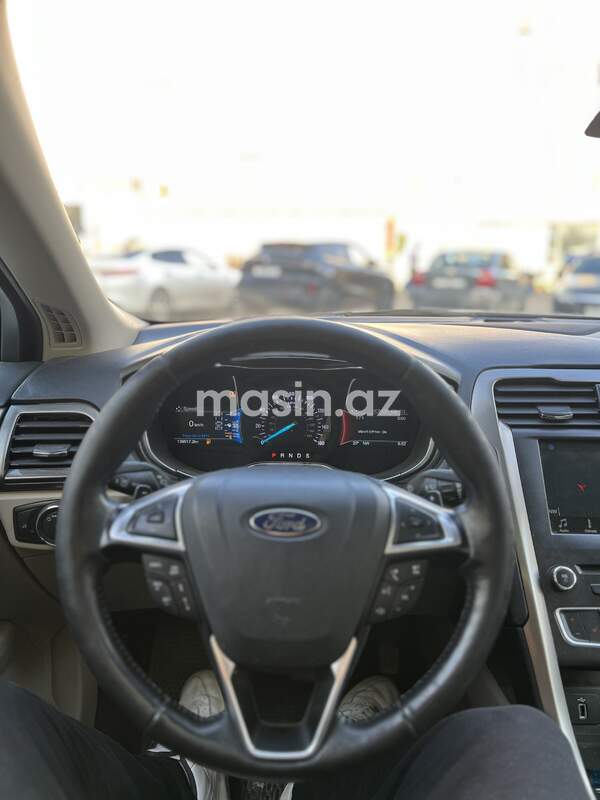 Ford Fusion (North America) - Image 7