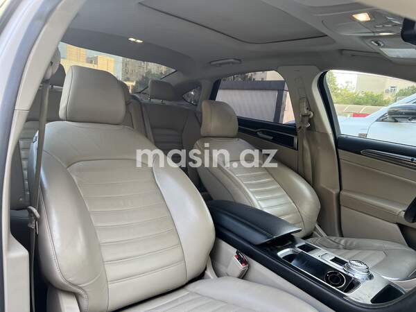 Ford Fusion (North America) - Image 8
