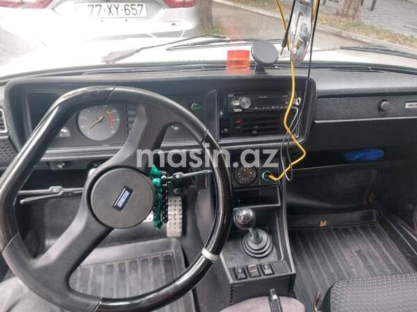 LADA (VAZ) 2107 - Image 6
