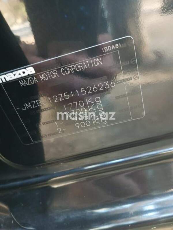 Mazda 3 - Image 7