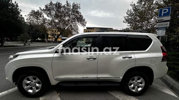 Toyota Land Cruiser Prado - Image 4