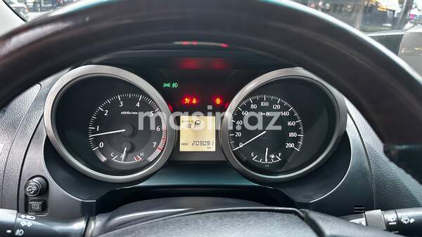Toyota Land Cruiser Prado - Image 9