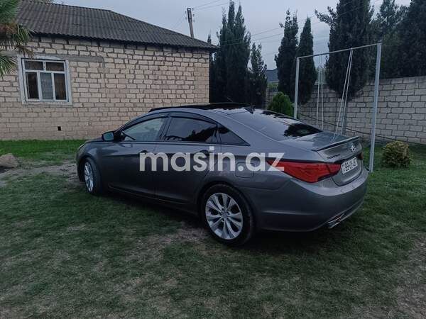 Hyundai Sonata - Image 6