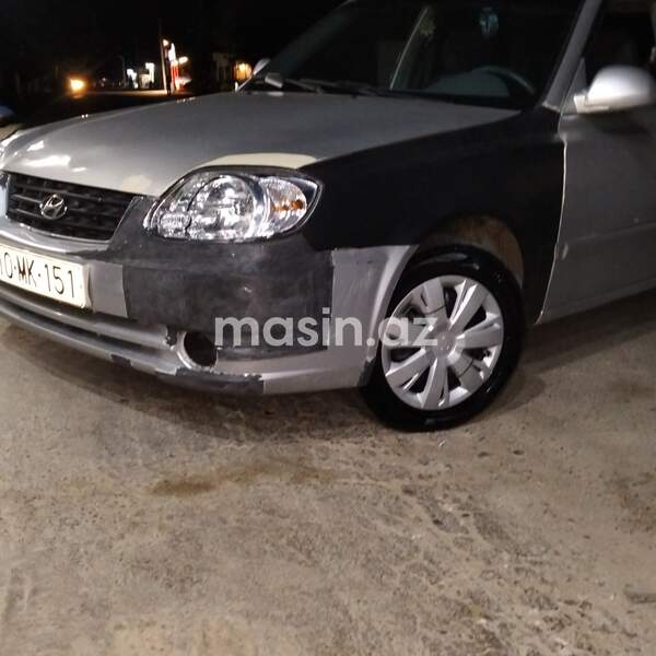 Hyundai Accent - Image 8