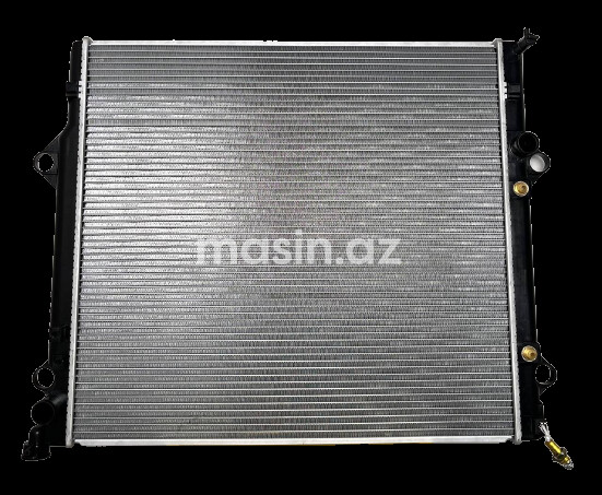 Toyota Prado - Su radiatoru