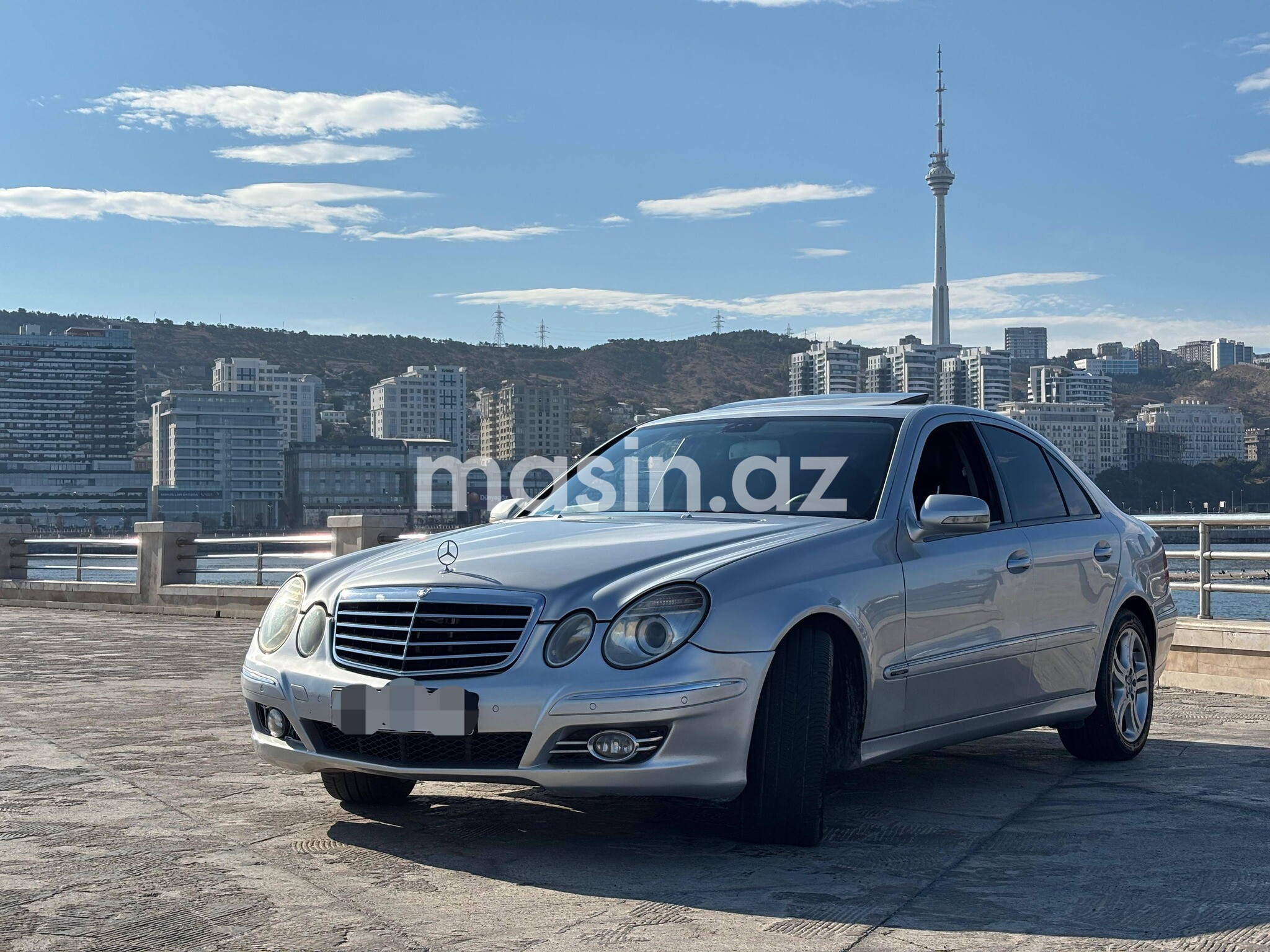 Mercedes E 200 