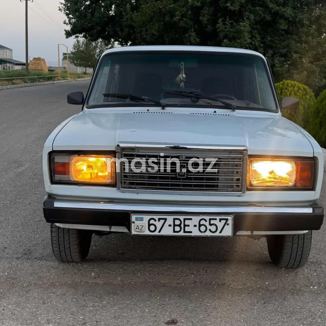 LADA (VAZ) 2107